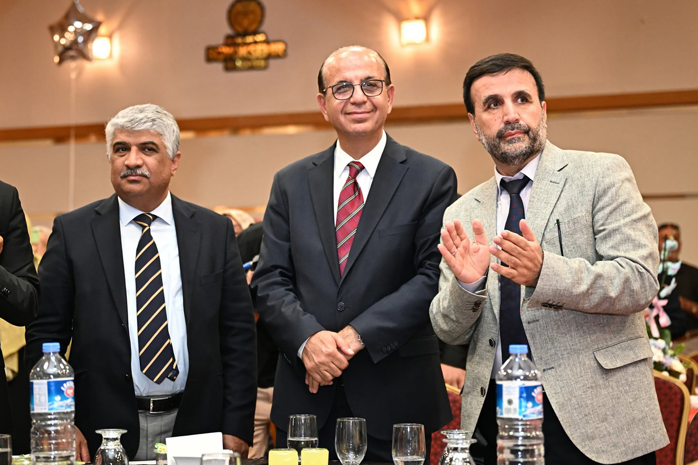 Belediye Başkanı İlhan Geçit: Kur'an'ın rehberliğinde yetişen evlatlarımız yarınlarımızın manevi teminatıdır