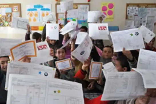 Îro nêzîkî 19 milyon xwendekar qerneyan distînin