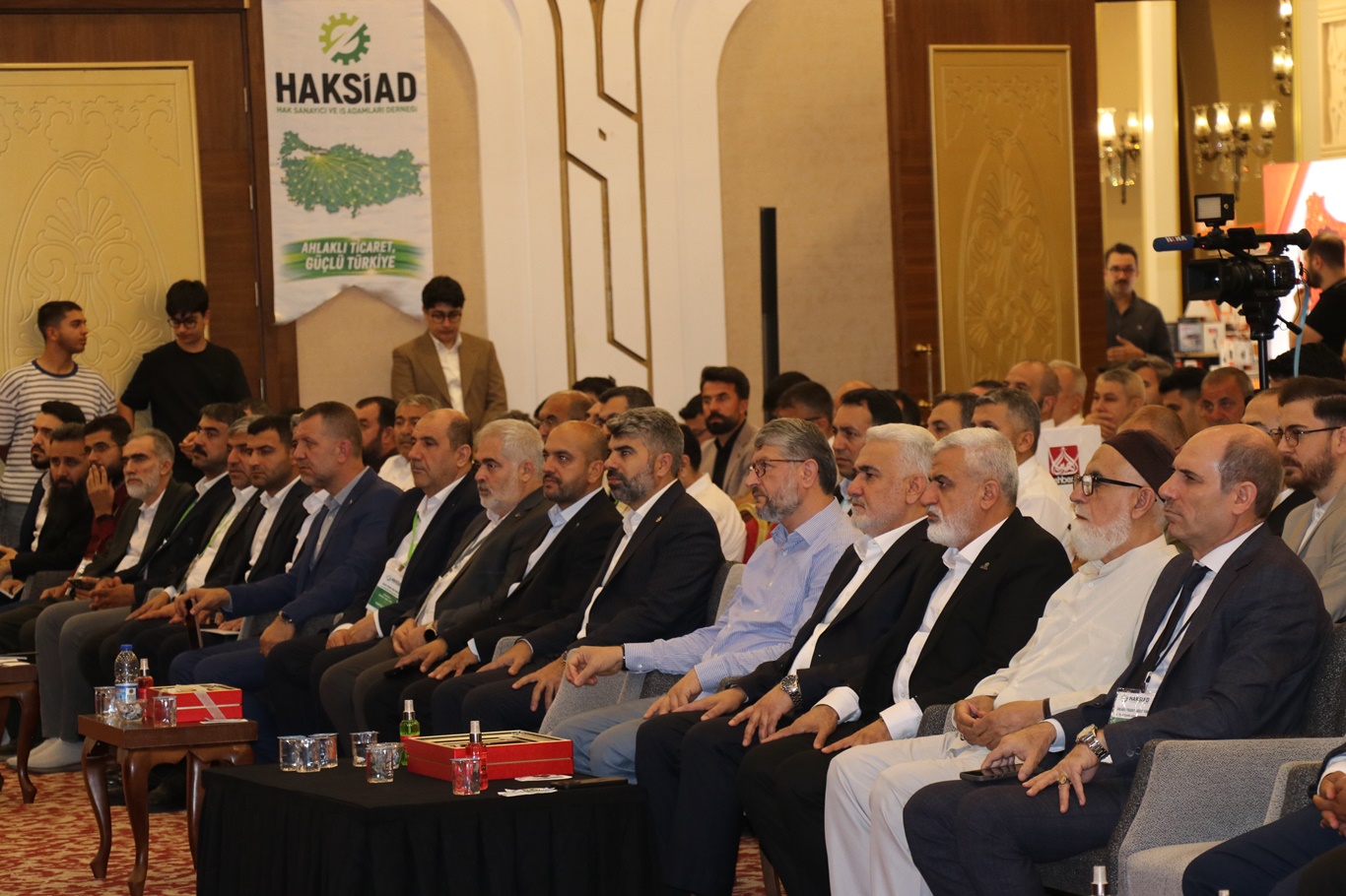 HAKSİAD Genel Başkanı Turgut Güven ve istikrar güçlü ekonominin temelidir