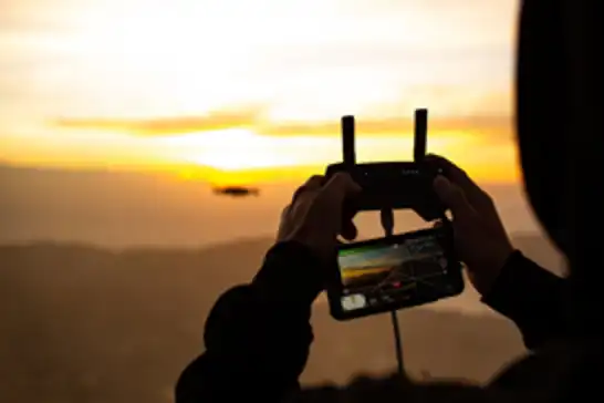Gökyüzünün yeni mesleği: Drone pilotluğu dünyada ve Türkiye'de hızla yayılıyor