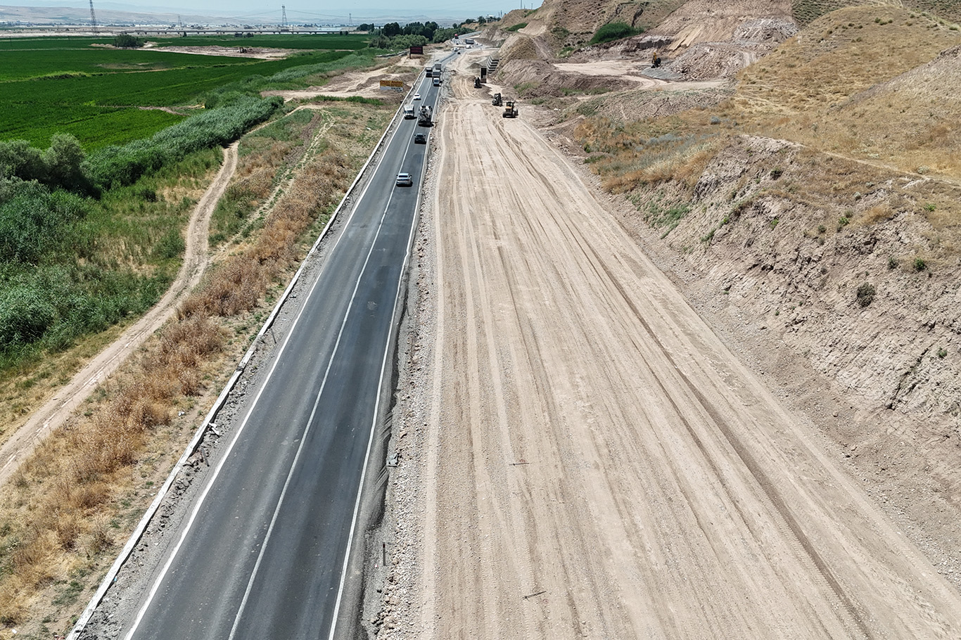 Batman-Diyarbakır kara yolundaki çalışmalar bir türlü tamamlanamıyor