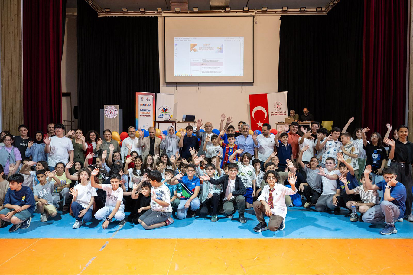 Malatya'da gençlerin teknoloji projeleri sergilendi