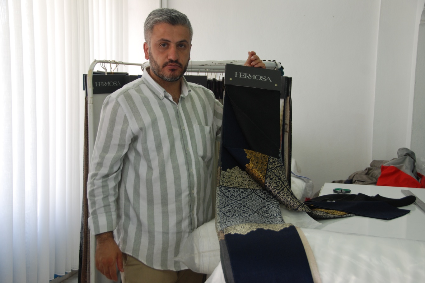 Yaz sezonu esnafa umut oldu: Perde sektöründe hareketlilik başladı