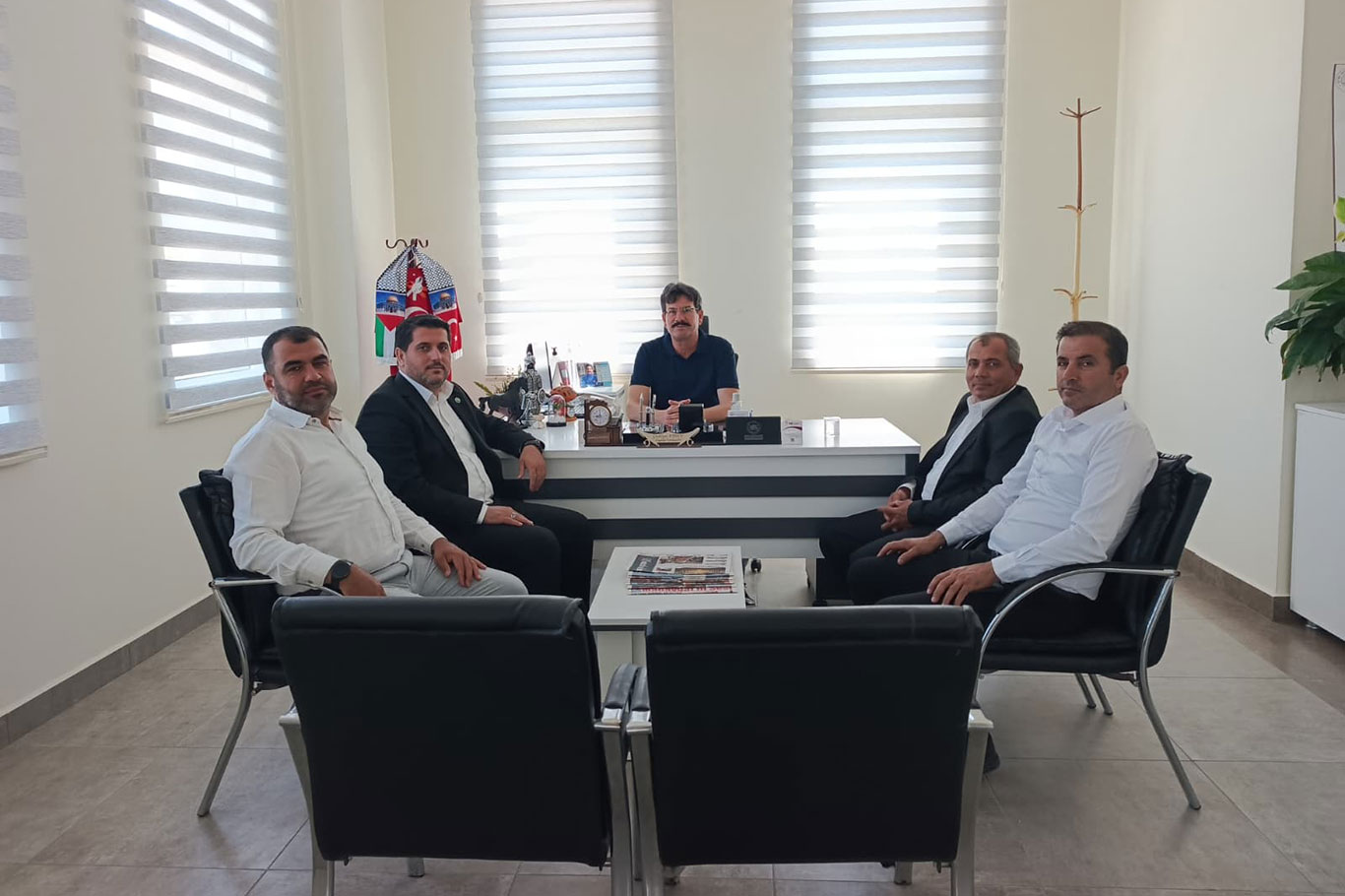 HÜDA PAR Antalya Teşkilatı Karpuz Şenliği'nde üreticilerle bir araya geldi
