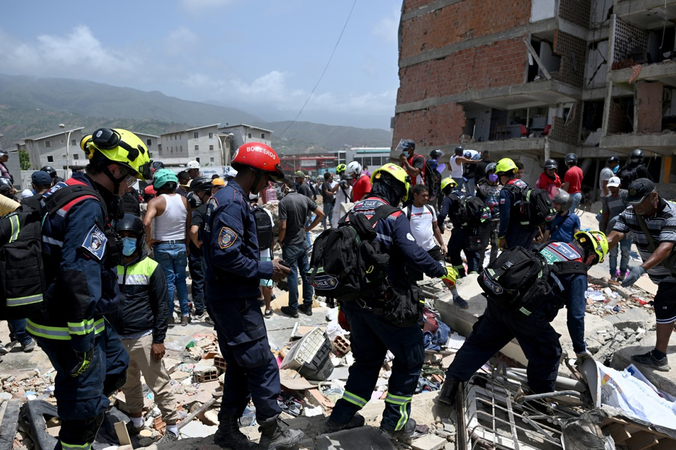 Death toll from Venezuela’s twin earthquakes tops 1,430 as rescuers race to pull out survivors