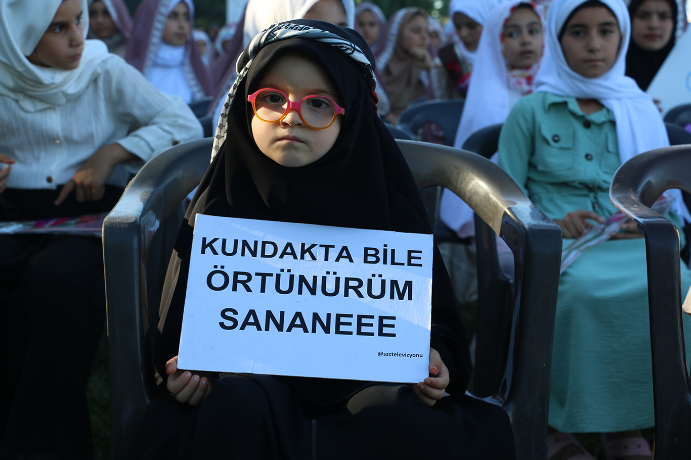 Şanlıurfa'da "Niyet Ettim Örtünmeye Emrin Başım Üstüne" program düzenlendi