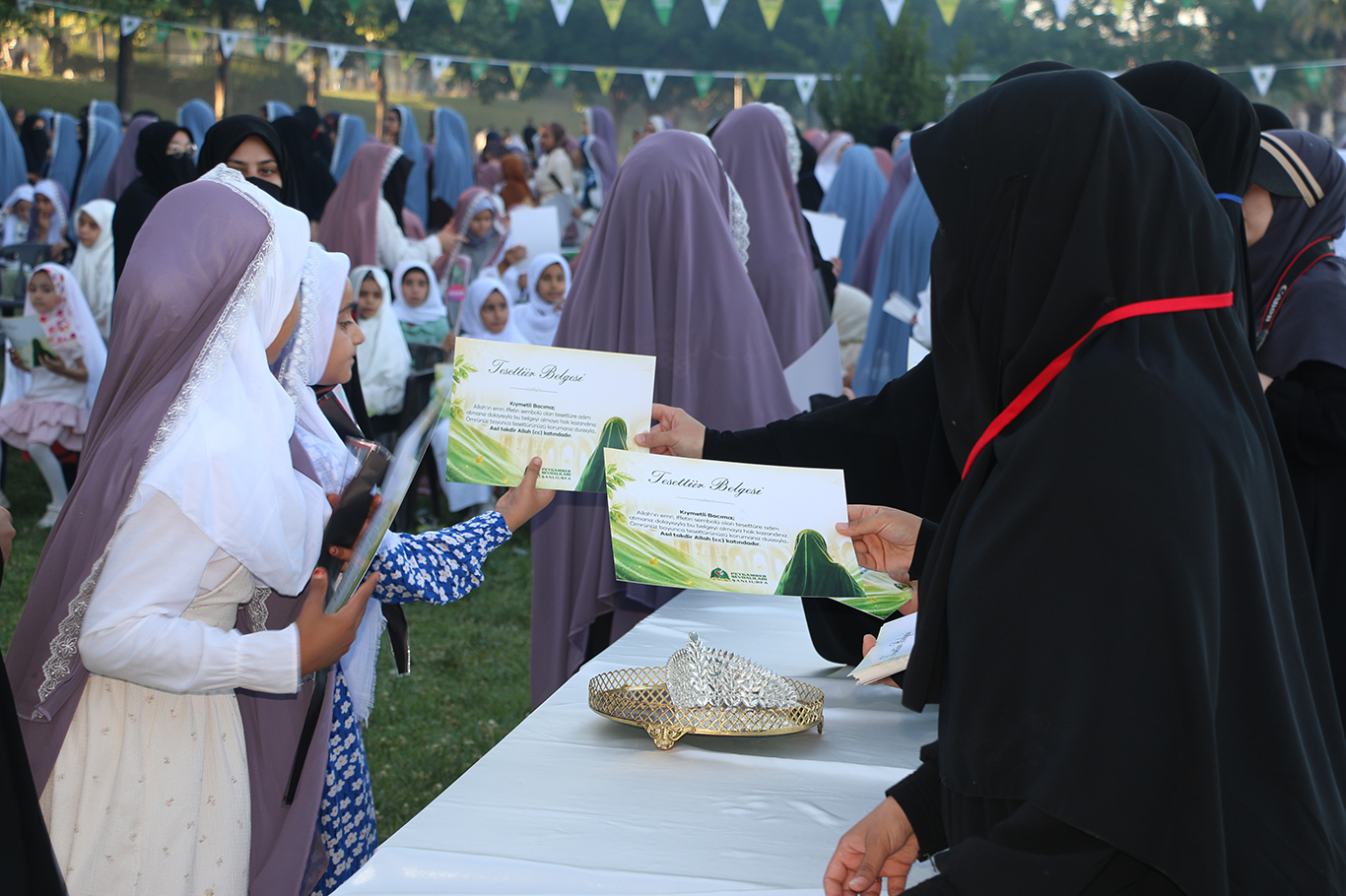 Şanlıurfa'da "Niyet Ettim Örtünmeye Emrin Başım Üstüne" program düzenlendi