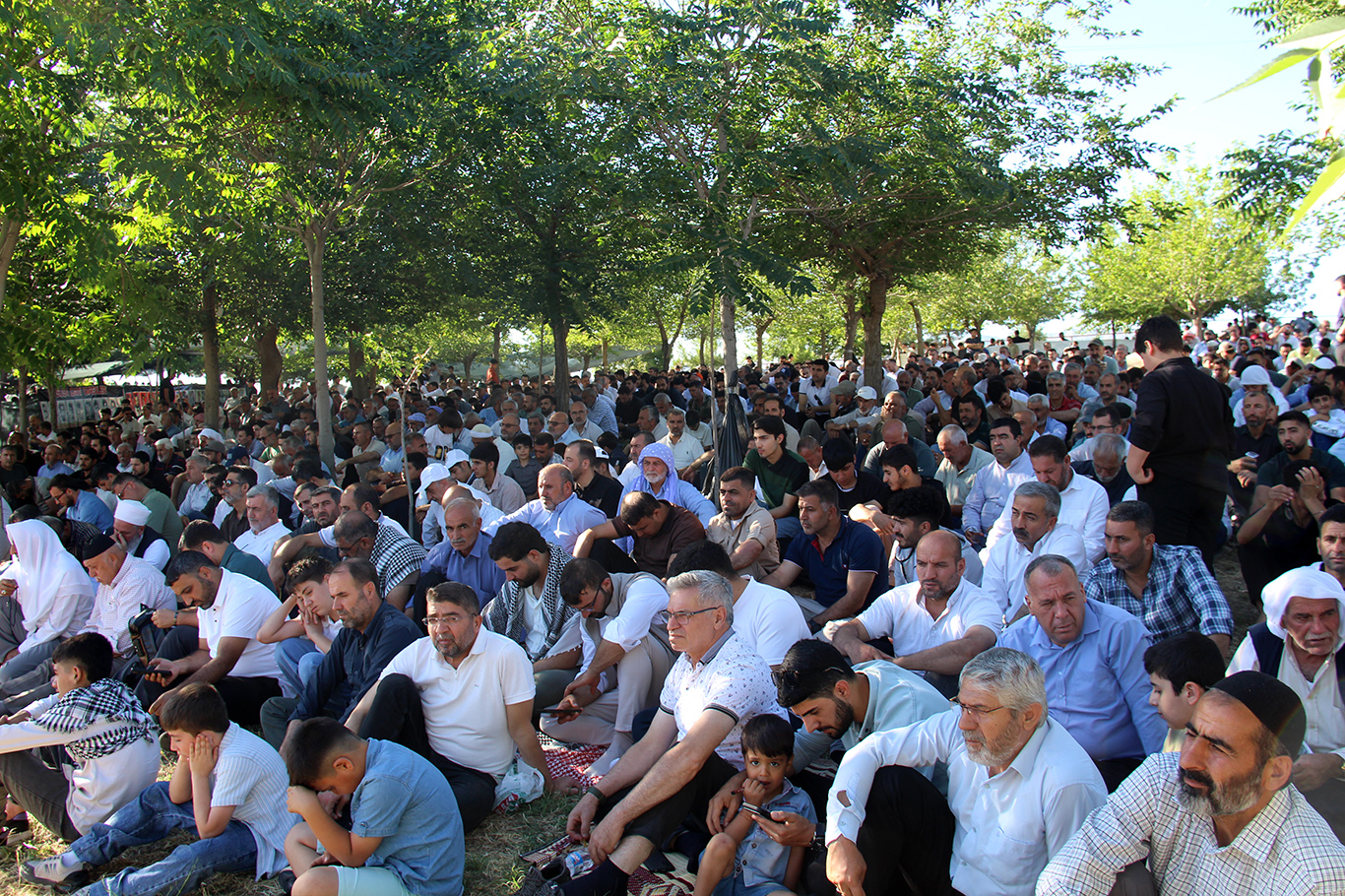 Susa Camii yarenleri şehadetlerinin 34'üncü yılında mezarları başında anıldı