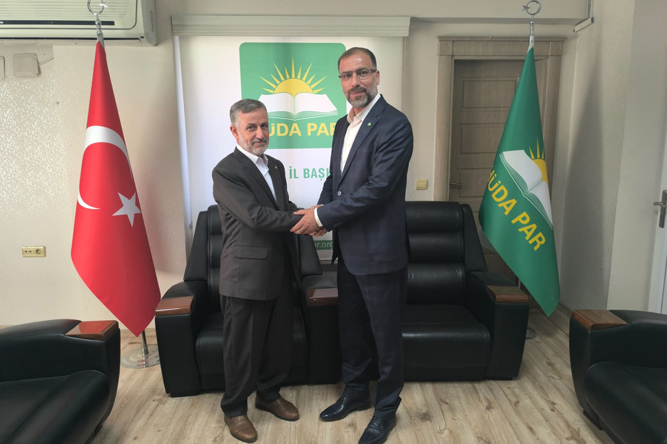  HÜDA PAR Eyyübiye'de görev değişimi