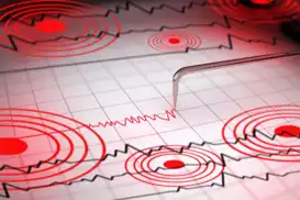 Magnitude 5.5 earthquake strikes southwest China, injures 13