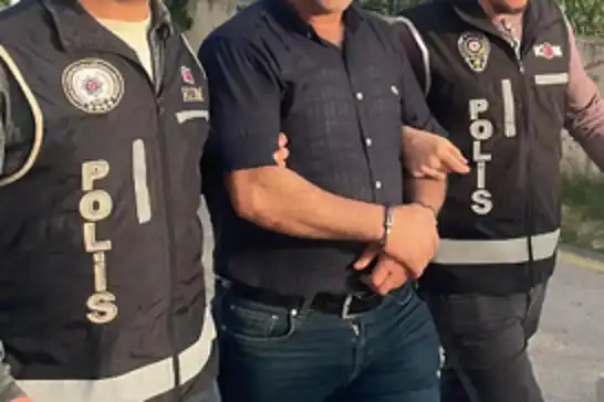 Hatay'da ticari taksiyle göçmen kaçakçılığına operasyon: 3 tutuklama