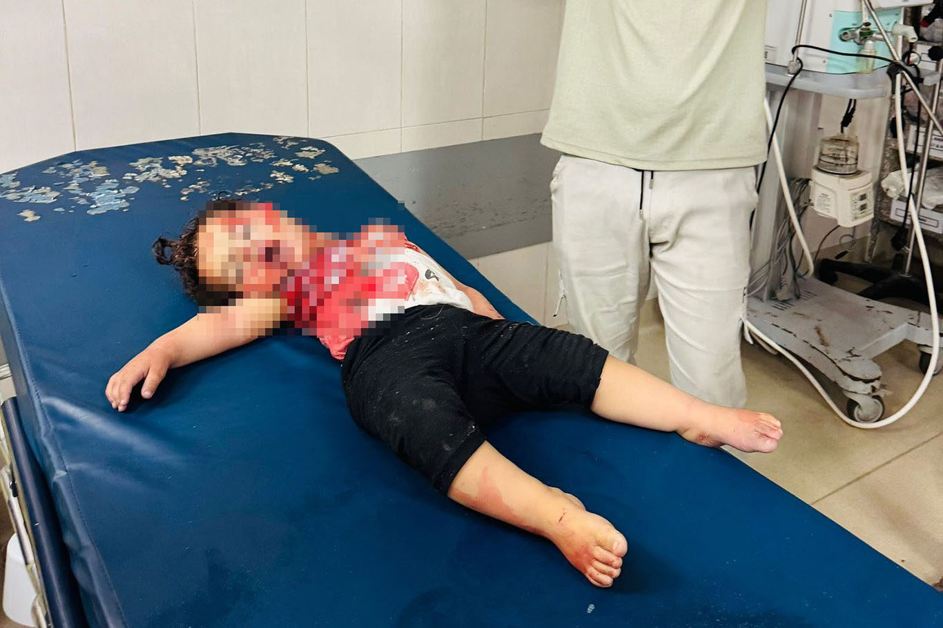 Gazze'de ateşkes yalanı: Siyonist rejim saldırılarında 8 Filistinli şehit oldu