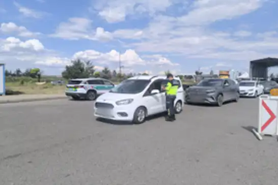 Gaziantep'te yol kontrol uygulaması: 74 aranan şahıs yakalandı