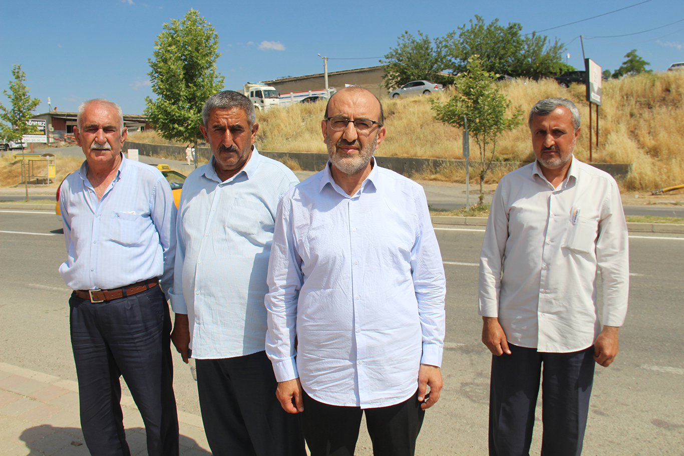 HÜDA PAR Silvan İlçe Başkanı Balyen: 300 öğrenci her gün ölümle burun buruna yol geçiyor