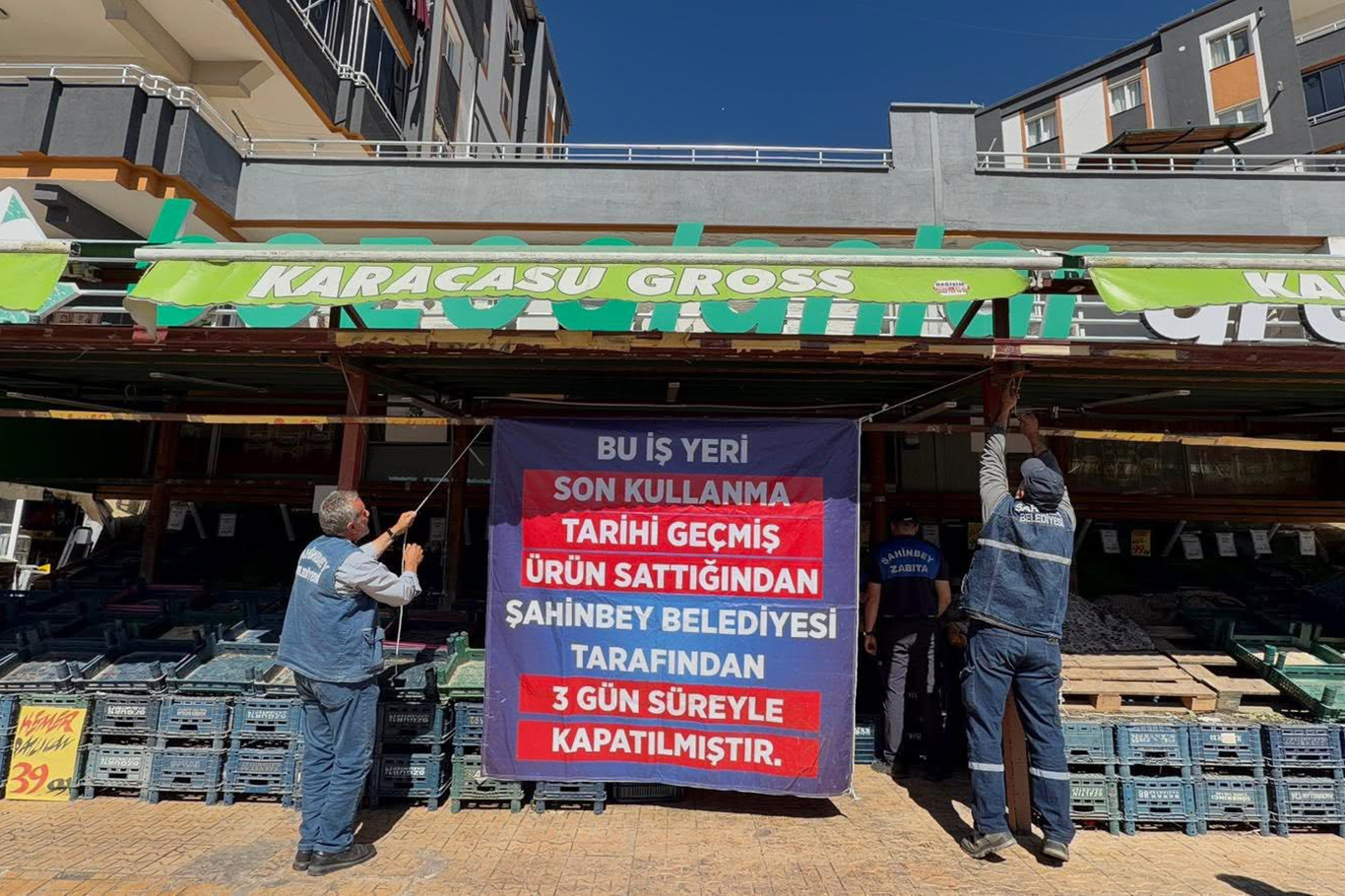 Gaziantep'te son kullanma tarihi geçmiş ürün satan market kapatıldı