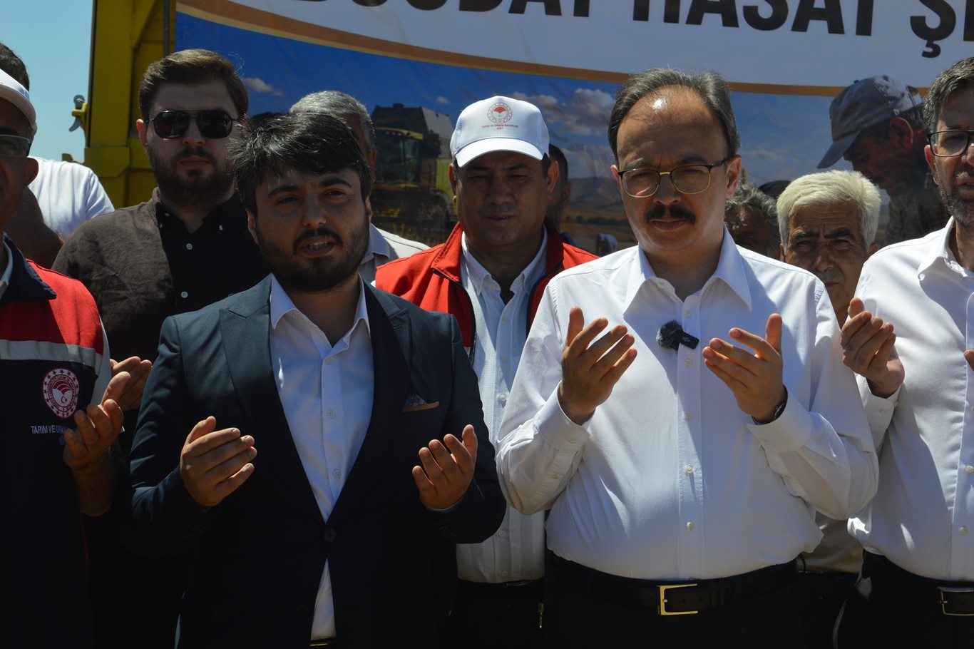 Garzan Ovası’nda buğday hasadı: Verim arttı, çiftçi maliyetler için destek istedi