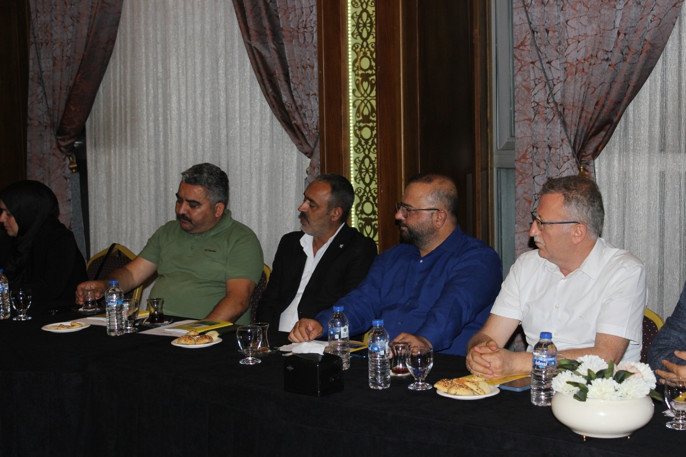 Mersin Aile Platformu'ndan Aile ve dijital kültür gündemli istişare toplantısı