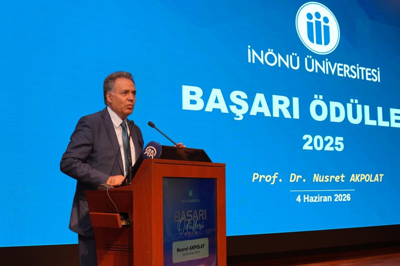 İnönü Üniversitesinde başarı ödülleri sahiplerini buldu