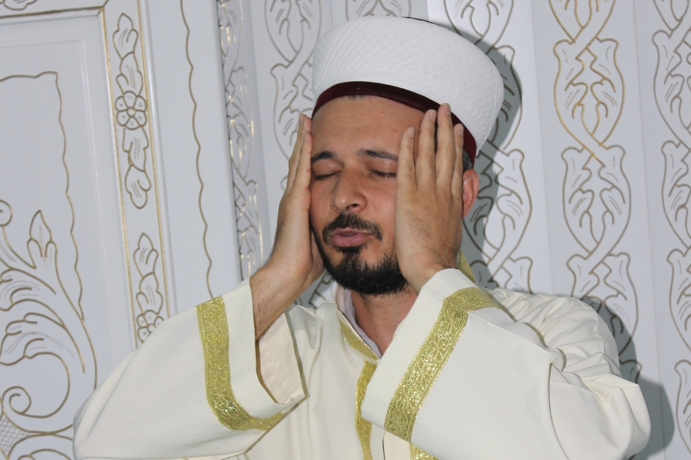 Dr. Muzaffer İNNECİ