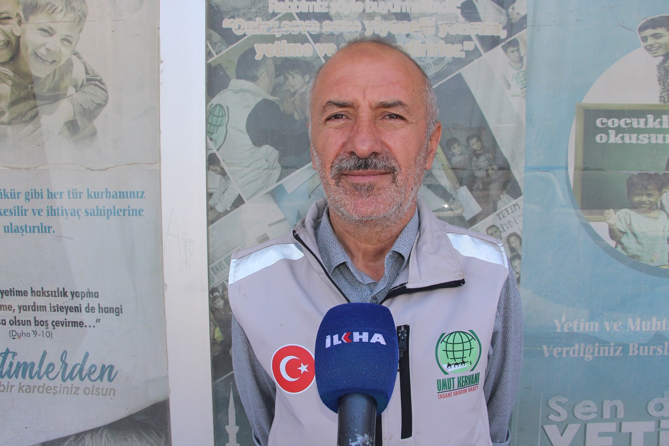 Umut Kervanı Mardin'de yüzlerce aileye et dağıtımında bulundu