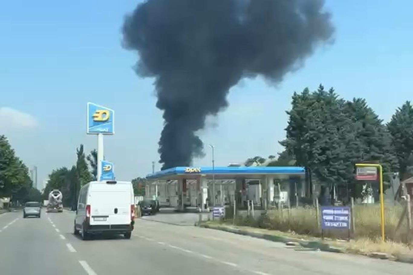 Bursa’da boya imalathanesinde yangın