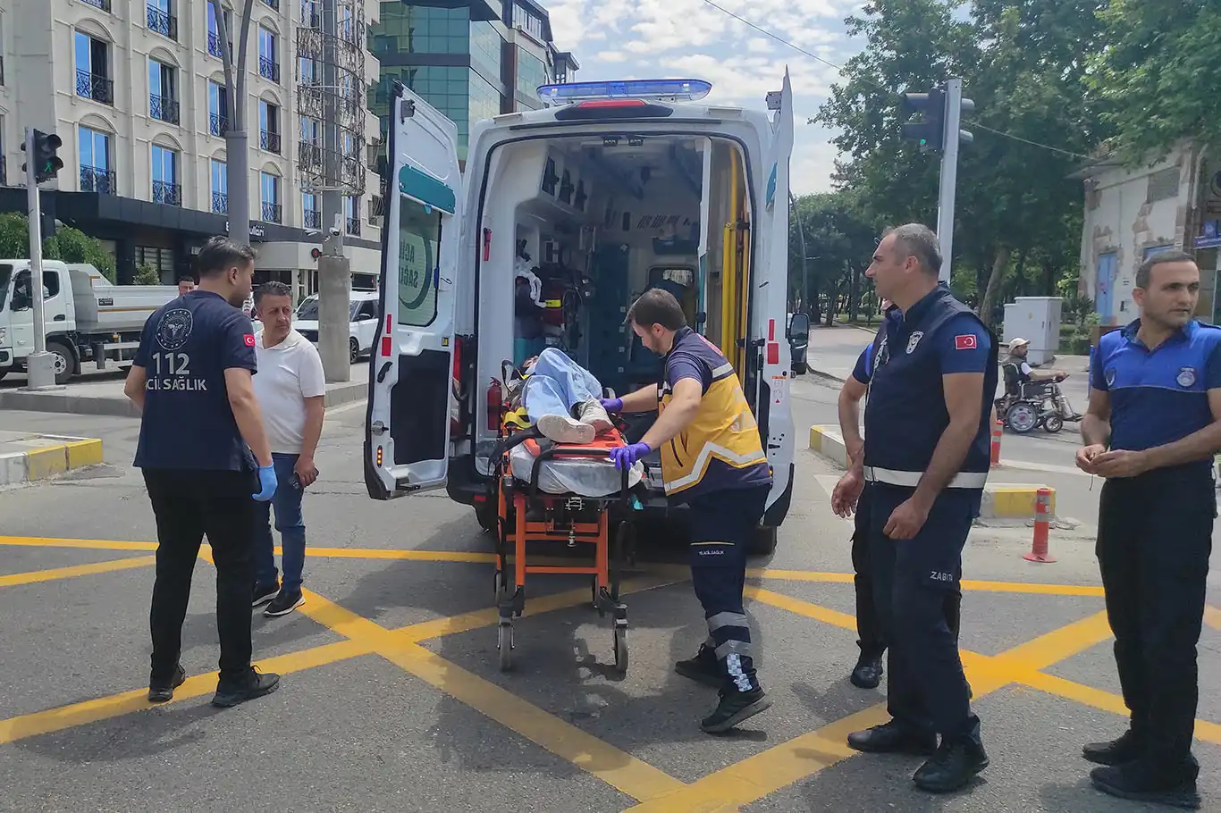 Batman'da yaya geçidinde kaza: 2 yaralı