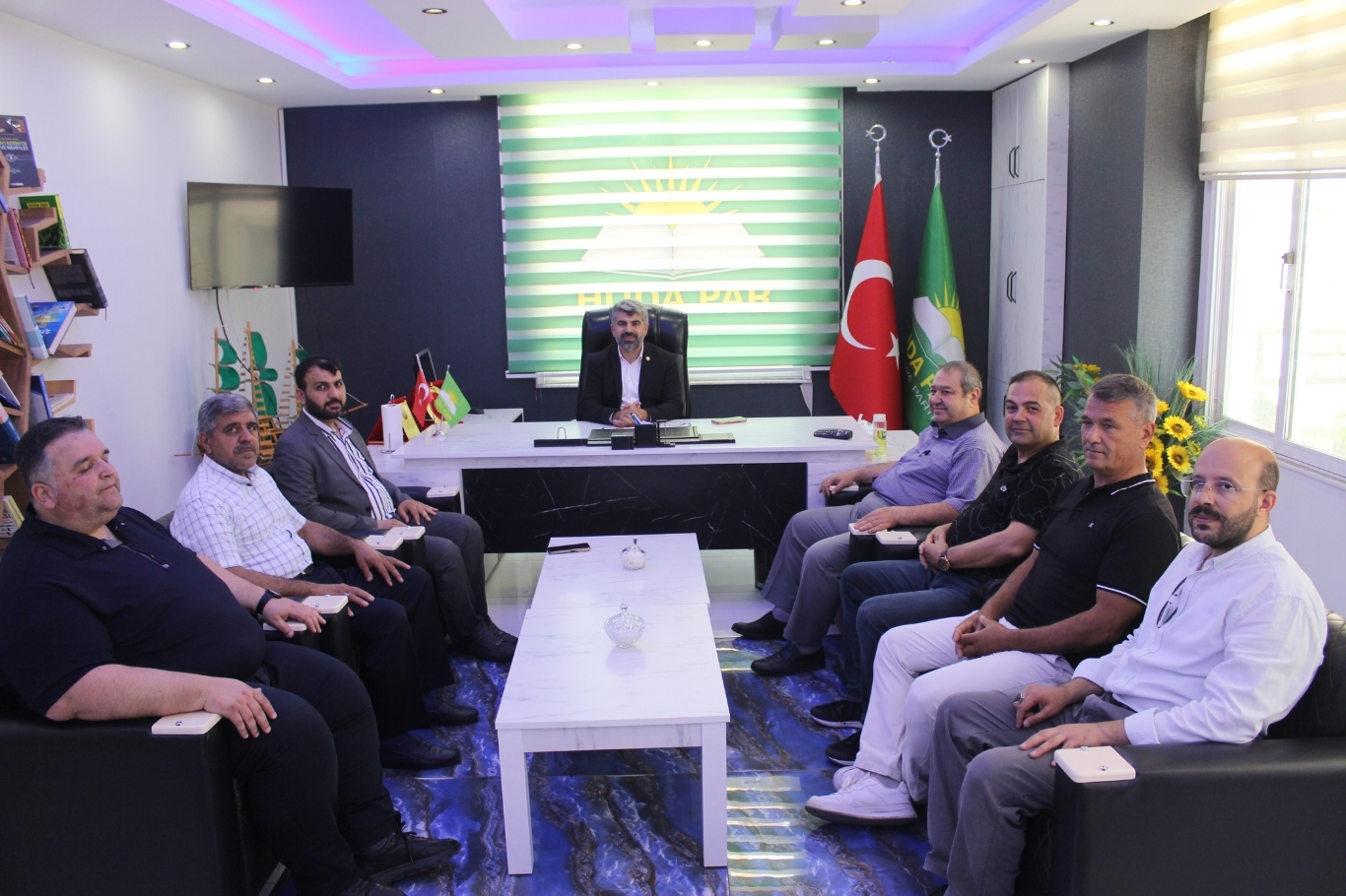 MİL-SEN İl Başkanlarından HÜDA PAR Mersin Milletvekili Dinç'e ziyaret