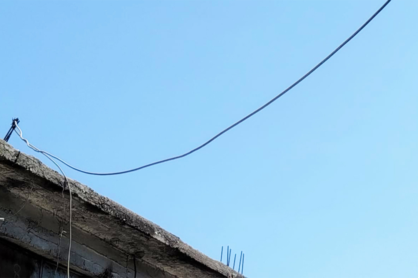 Şanlıurfa’da kaçak elektrikle araç şarjı tespit edildi