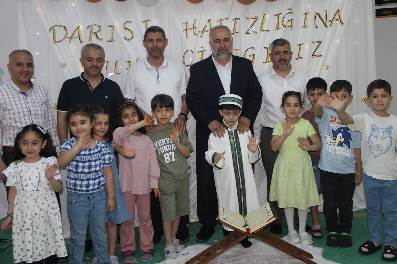 Kur'an kursunda eğitim gören 5 yaşındaki Sait ezberlediği surelerle takdir topladı