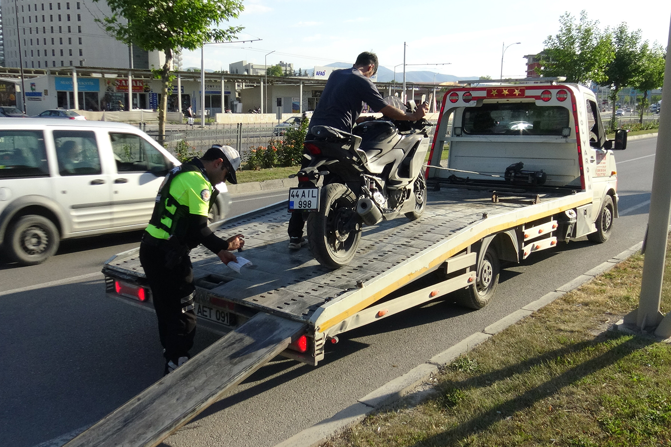 Malatya'da motosiklet kazası: Sürücü ağır yaralandı