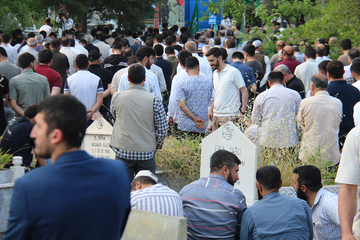 Şehid Aytaç Baran şehadetinin 11'inci yıl dönümünde mezarı başında yad edildi
