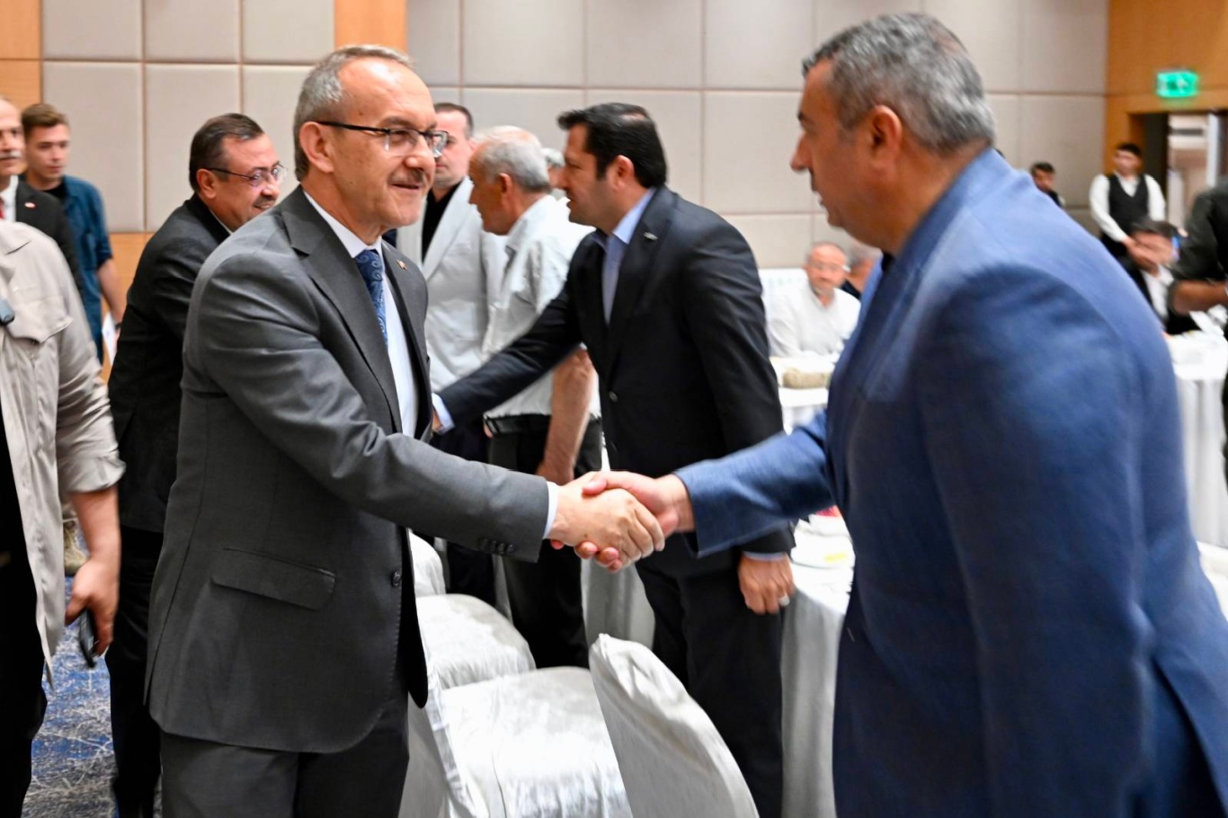 Malatya'da iş dünyasıyla ekonomik kalkınma toplantısı