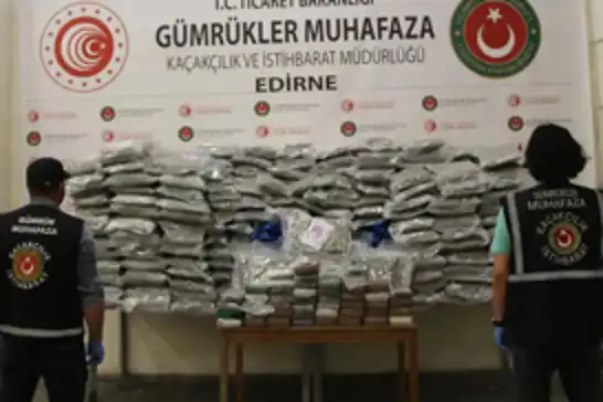 Kapıkulede 1 ton 153 kilogram uyuşturucu ele geçirildi