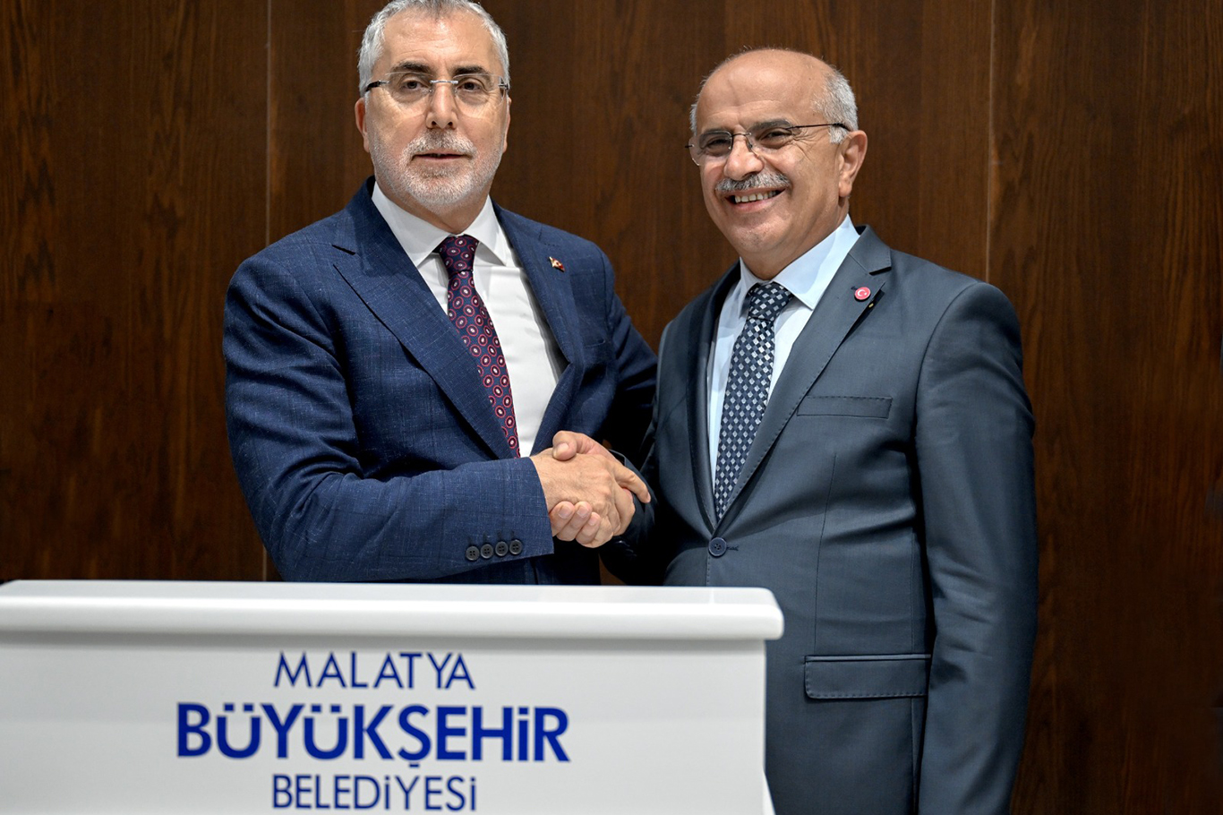 Bakan Işıkhan'dan Malatya Büyükşehir Belediyesine ziyaret