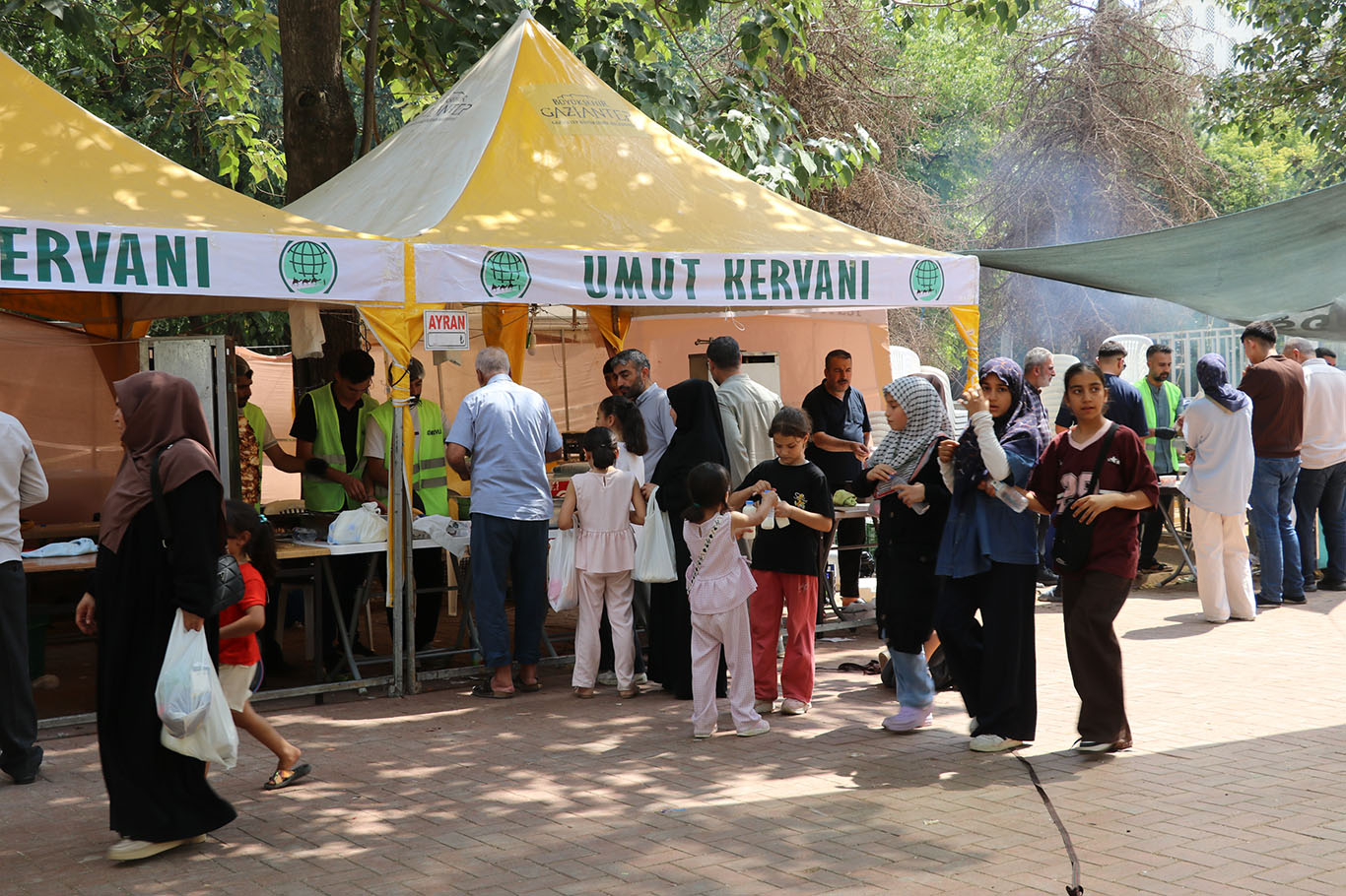 Gaziantep Umut Kervanı'nın geleneksel kermesi başladı