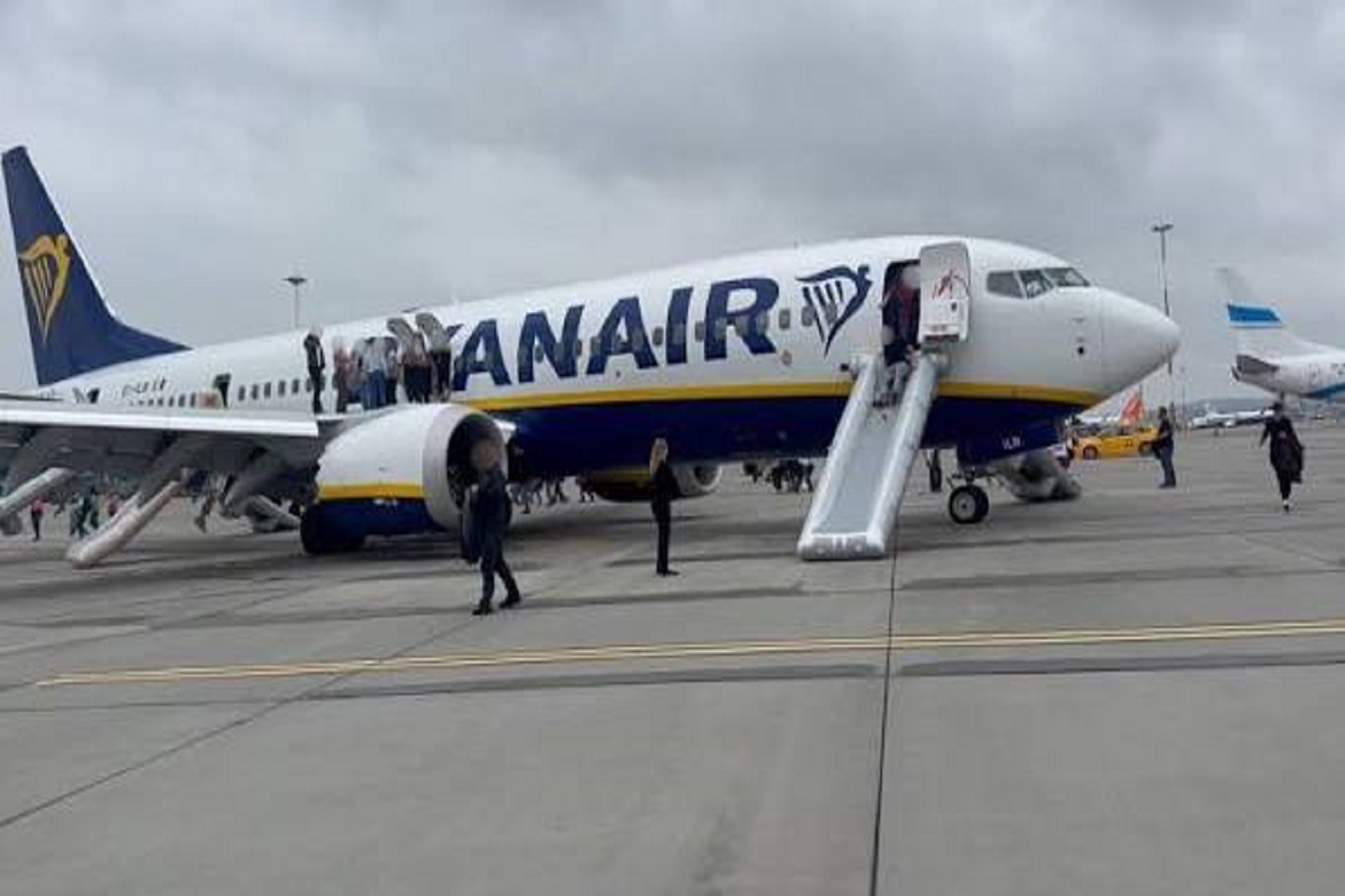 Ryanair flight returns to Greece after mid-air window failure injures passenger
