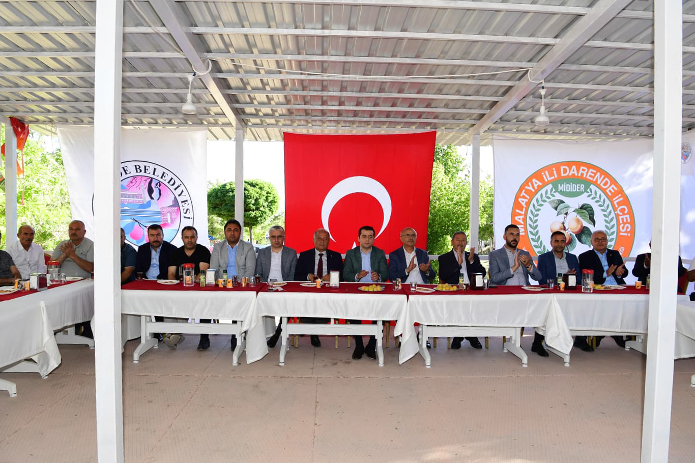 Büyükşehir Belediye Başkanı Er: Konteynerler kalkınca depremin esamesi görülmeyecek