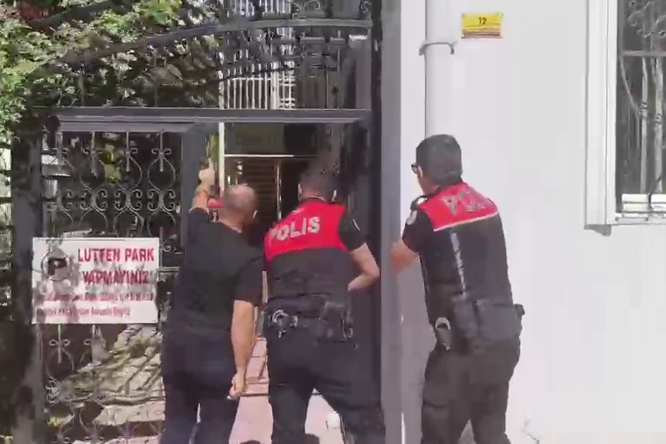Malatya'da pompalı tüfekle havaya ateş açan şahıs gözaltına alındı