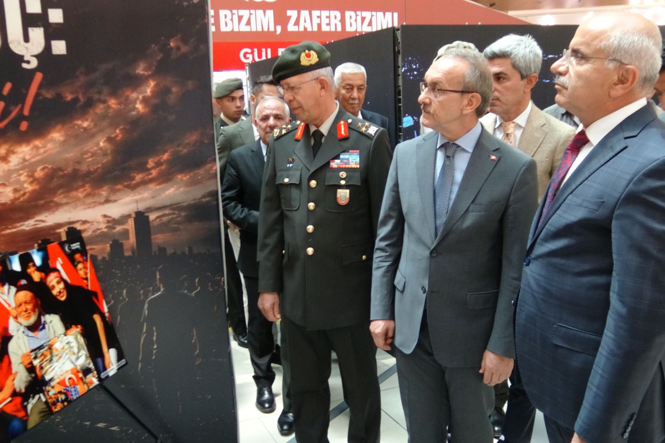 Vali Yavuz: "Darbe girişimi milletimizin iradesiyle akamete uğratıldı"