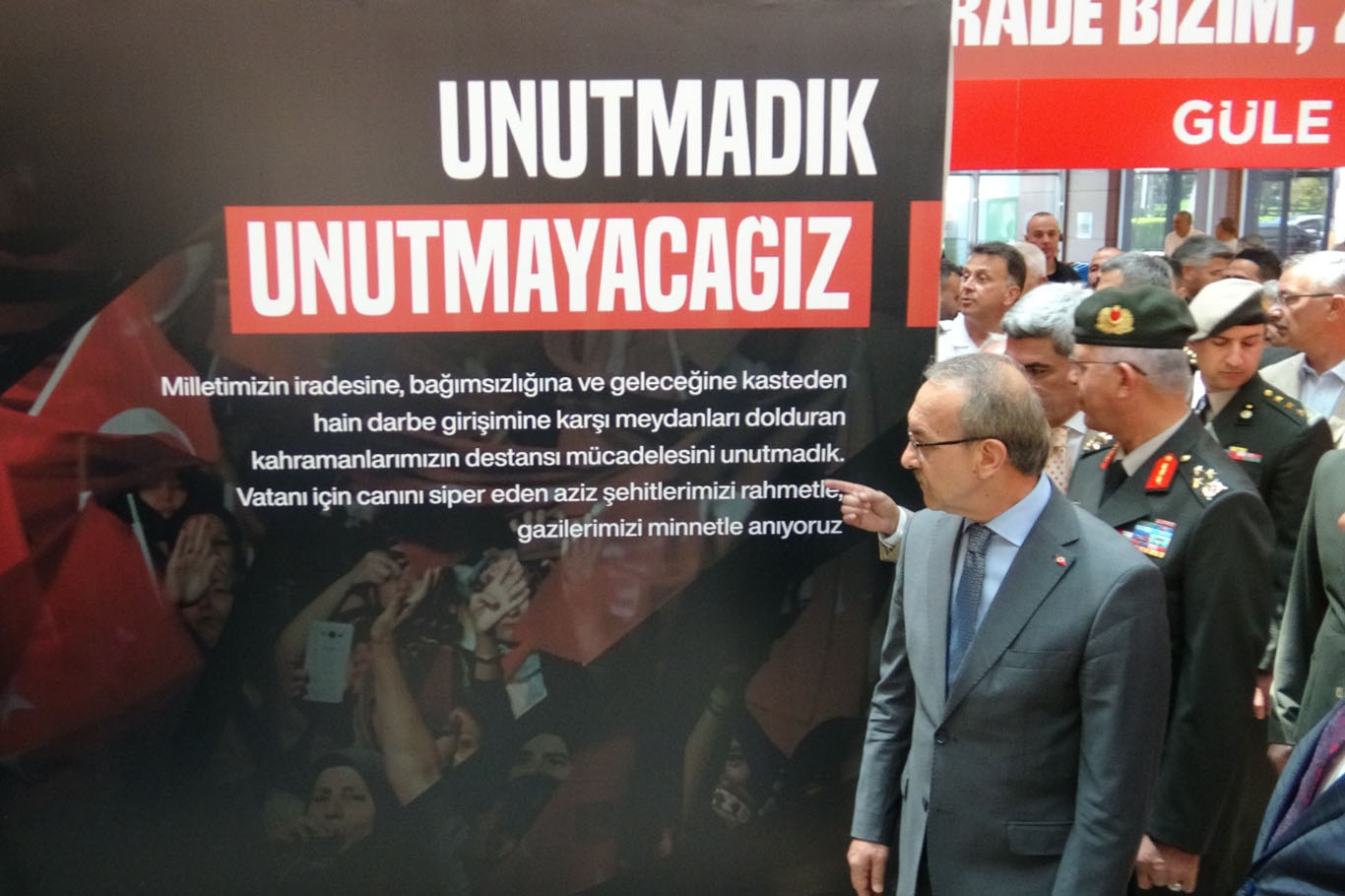 Vali Yavuz: "Darbe girişimi milletimizin iradesiyle akamete uğratıldı"
