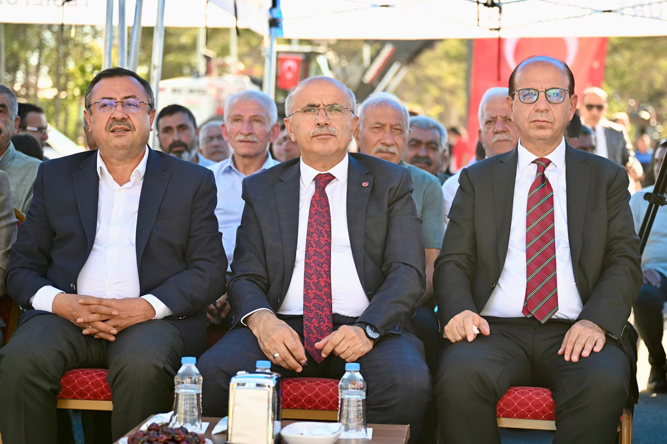 Yeşilyurt Belediyesi araç filosunu yeni iş makinalarıyla güçlendirdi