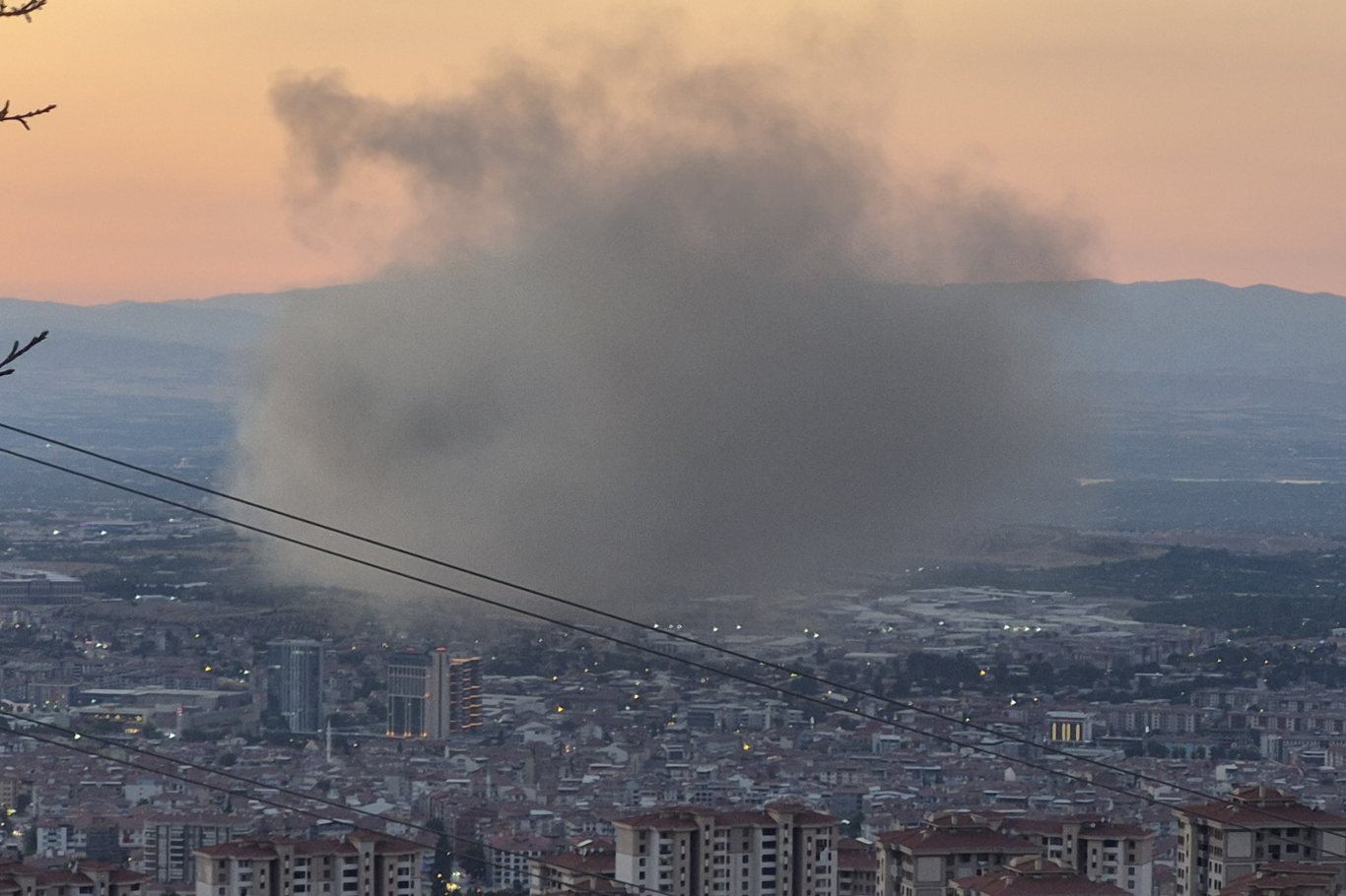 Malatya'da MOTAŞ bakım atölyesinde yangın