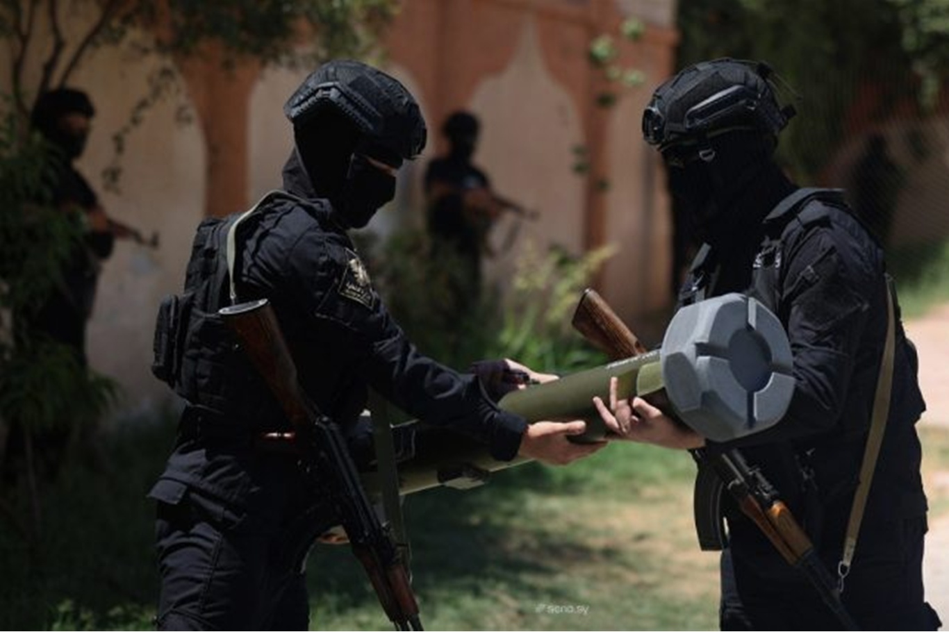 سوریا: ناردنی چەک بۆ حزب الله ڕێگری لێکرا