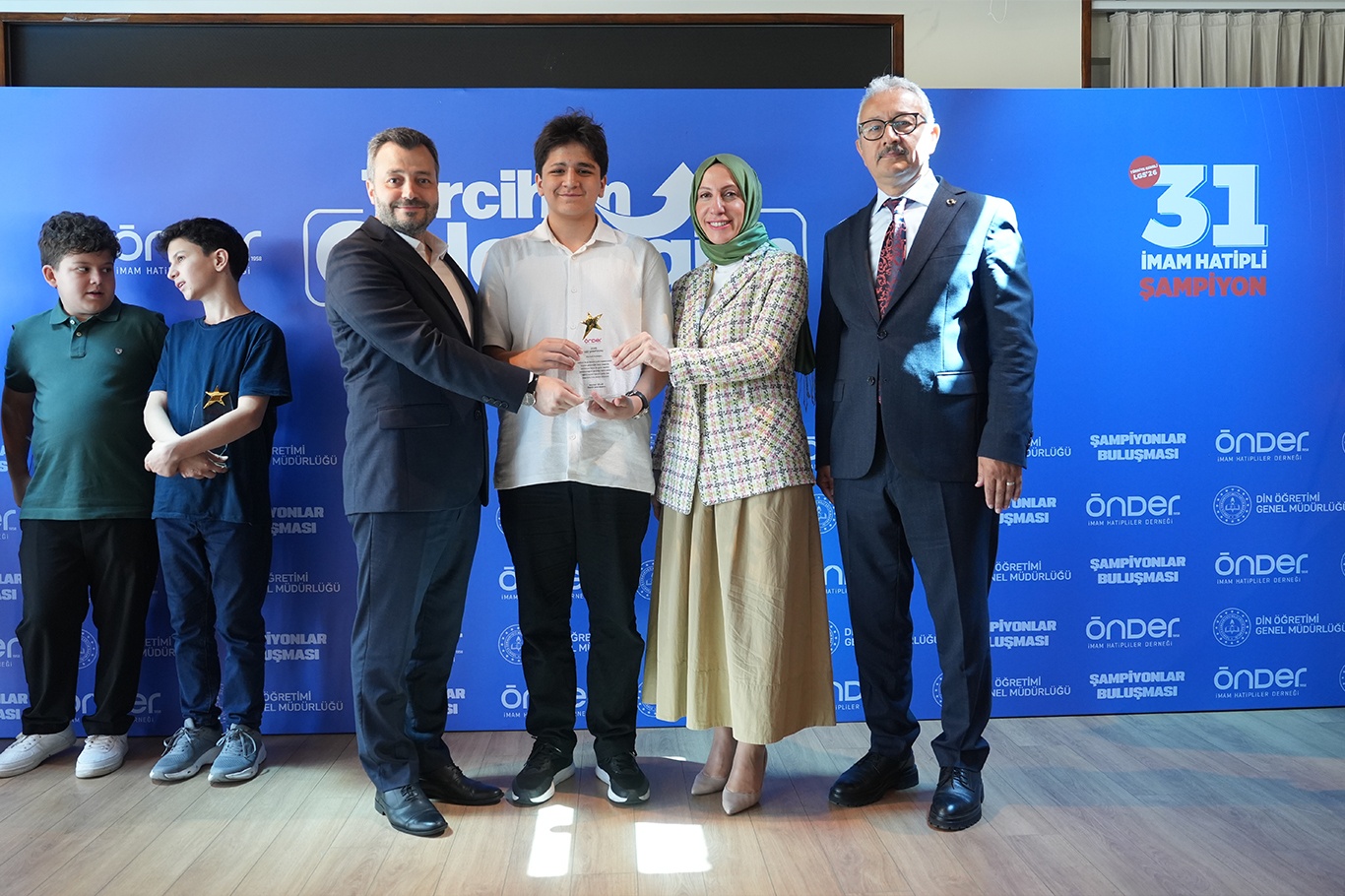İmam hatipli LGS şampiyonlarına umre hediyesi