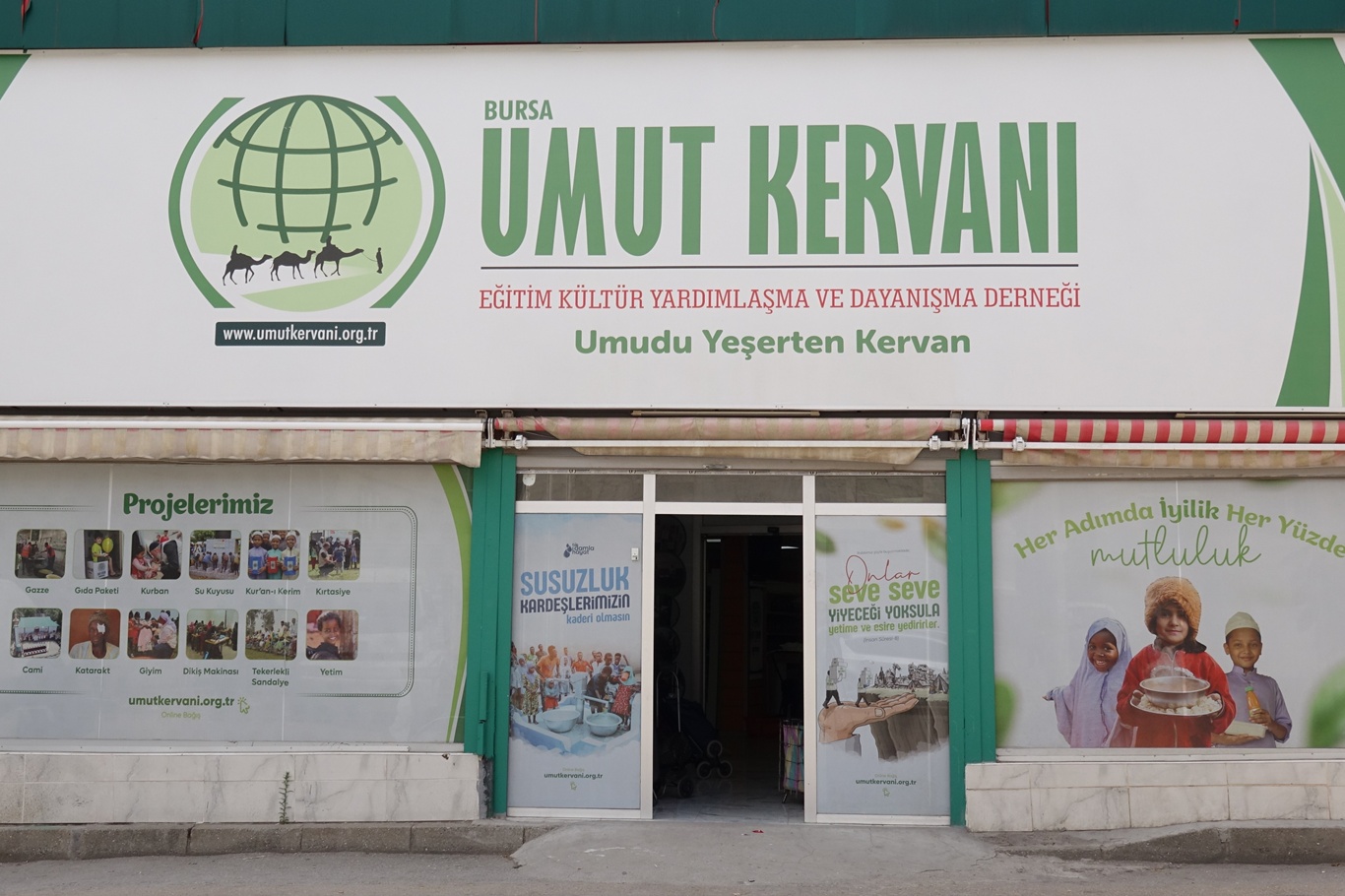 Bursa Umut Kervan’ından ihtiyaç sahibi ailelere kapsamlı destek