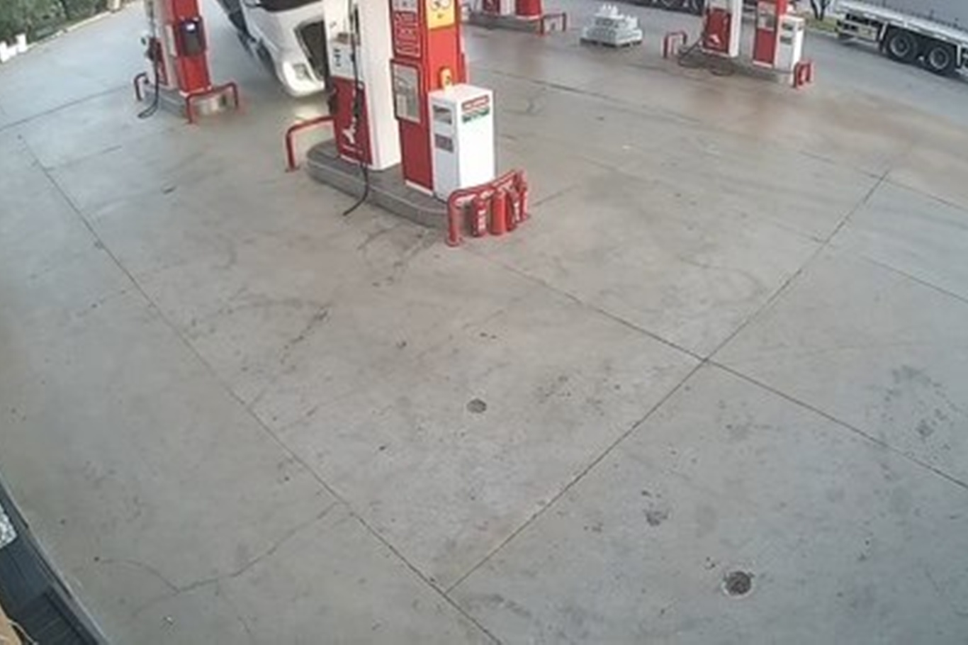 Bursa'da can alan tır kazası kameraya yansıdı