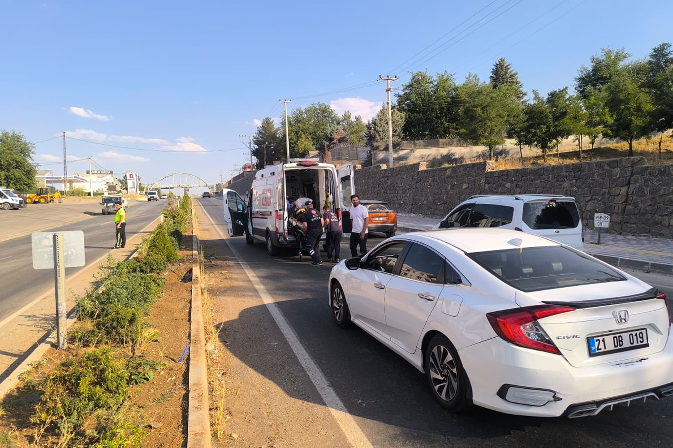 Diyarbakır-Mardin yolunda zincirleme kaza: 4 araç birbirine girdi