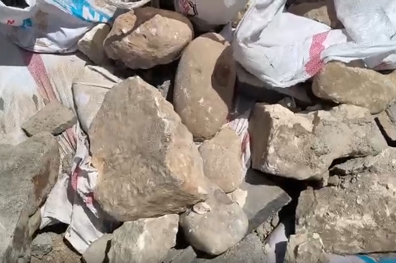 Adıyaman’da "Tarihi yapının taşlarını kırıp moloz diye döktüler" iddiası!