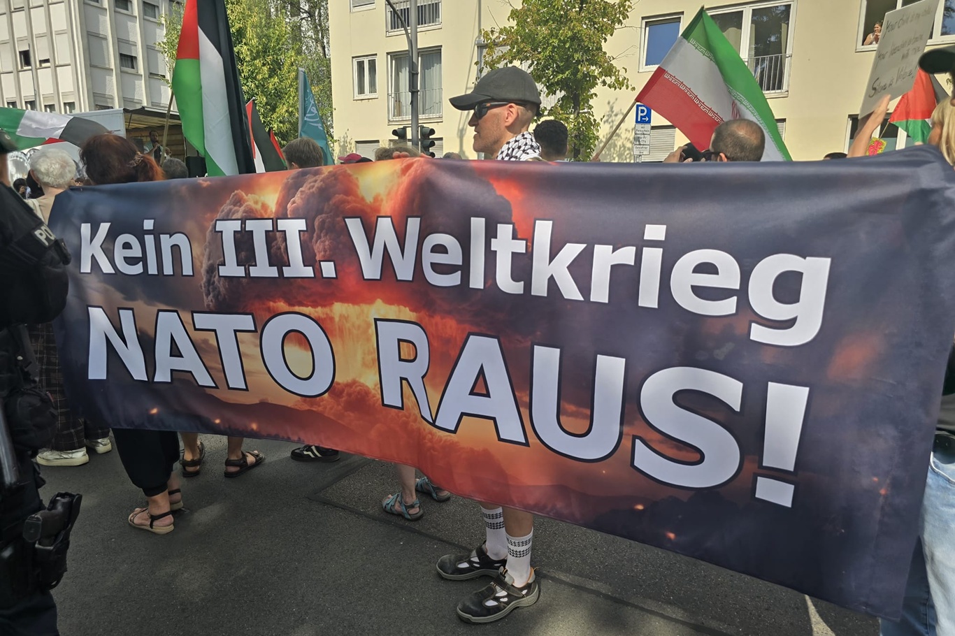 Thousands rally in Frankfurt in powerful show of solidarity with Gaza,