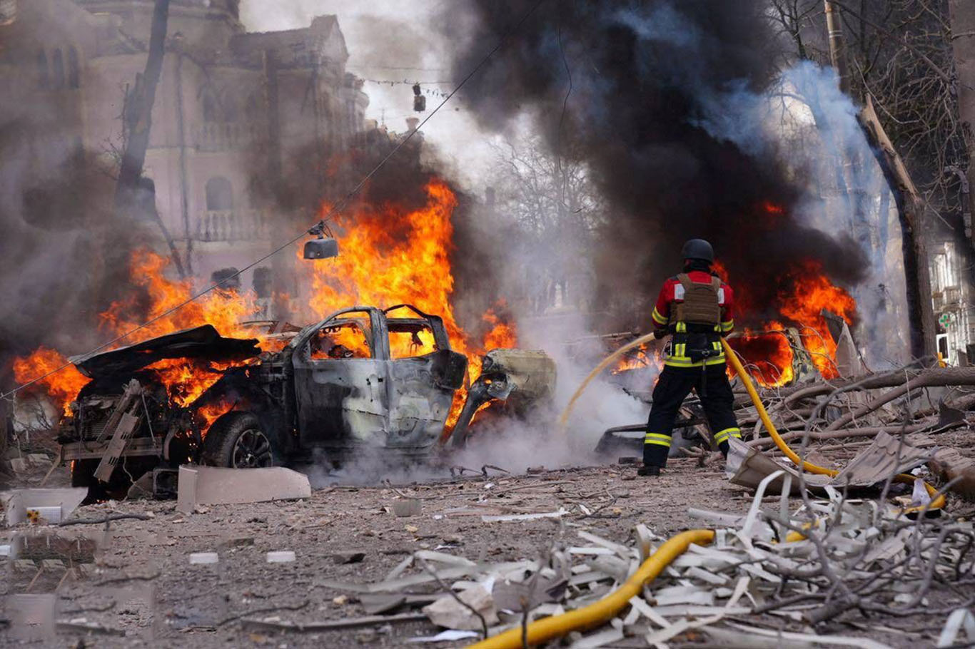 At least 13 killed, 86 injured in massive Russian strikes on Kyiv
